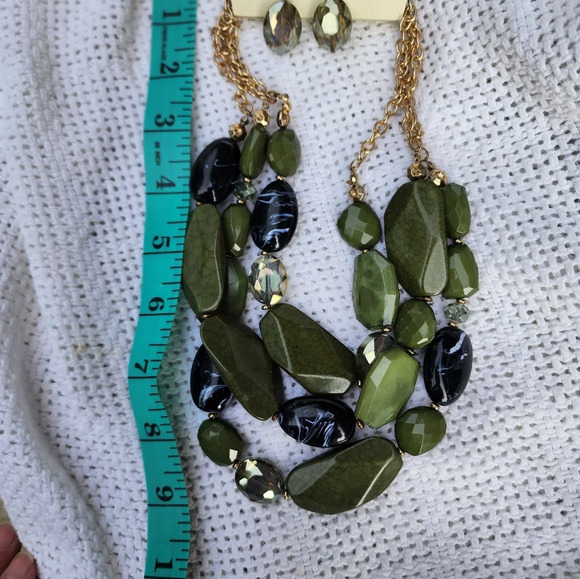 Sophia & Kate Green necklace and earrings NWT - Picture 10 of 10
